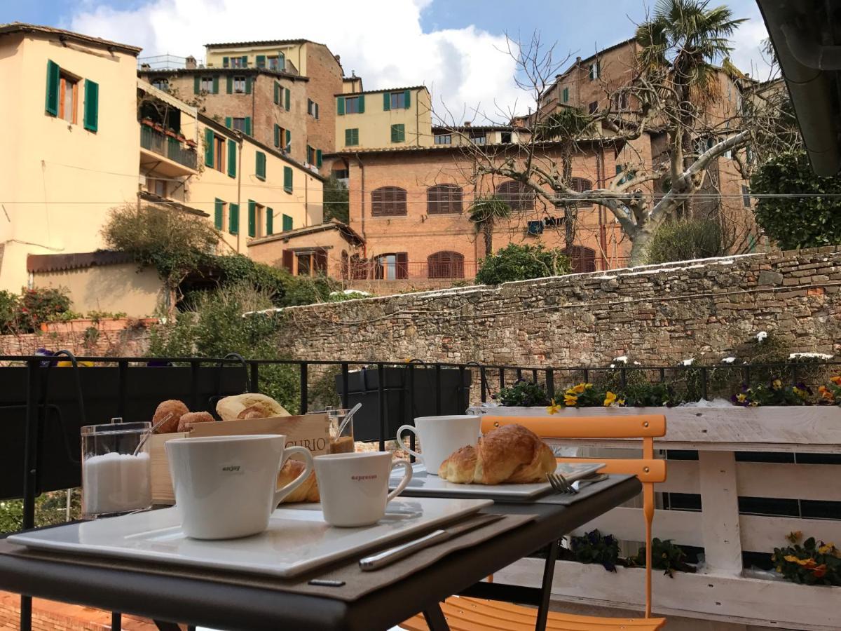 Fonte Gaia Experience Bed & Breakfast Siena Exterior photo