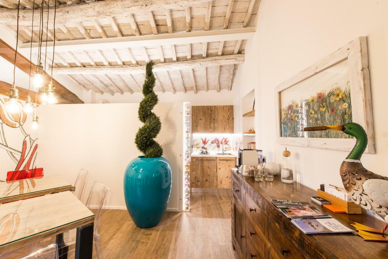 Fonte Gaia Experience Bed & Breakfast Siena Exterior photo